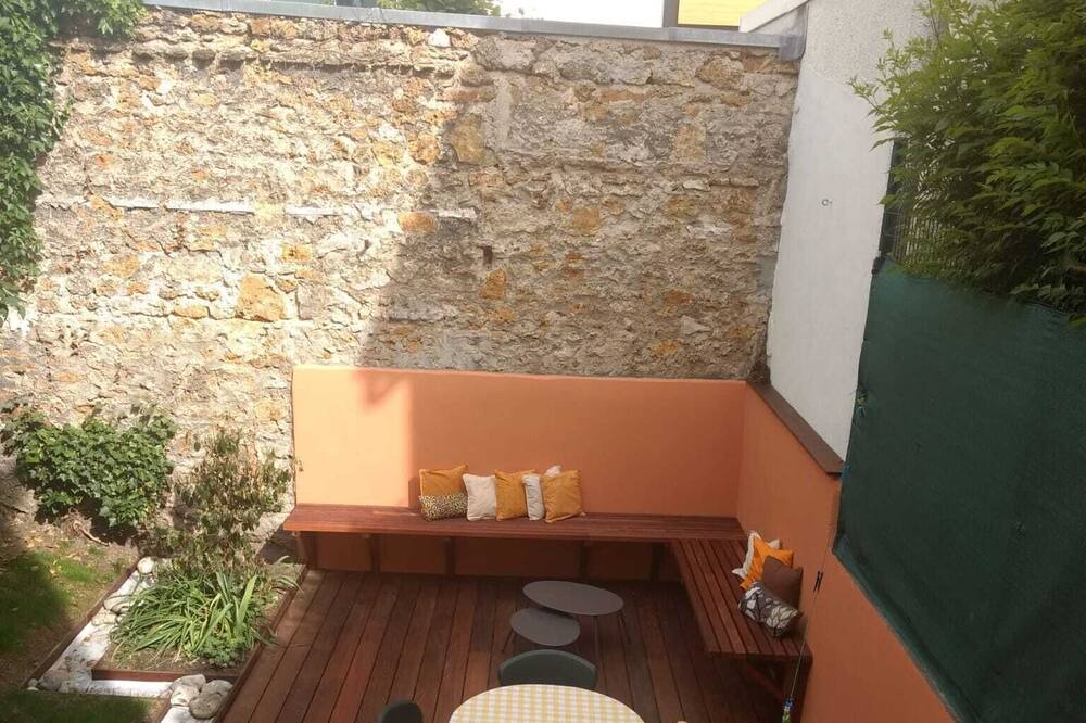 Photo of Outdoor in Vanves
