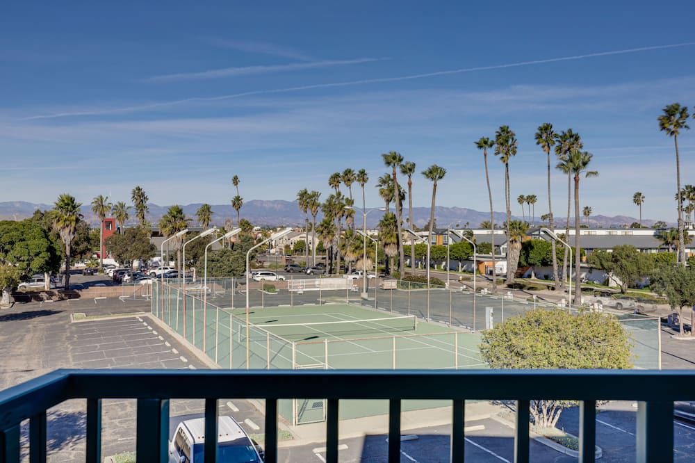 Photo of Outdoor in Hollywood