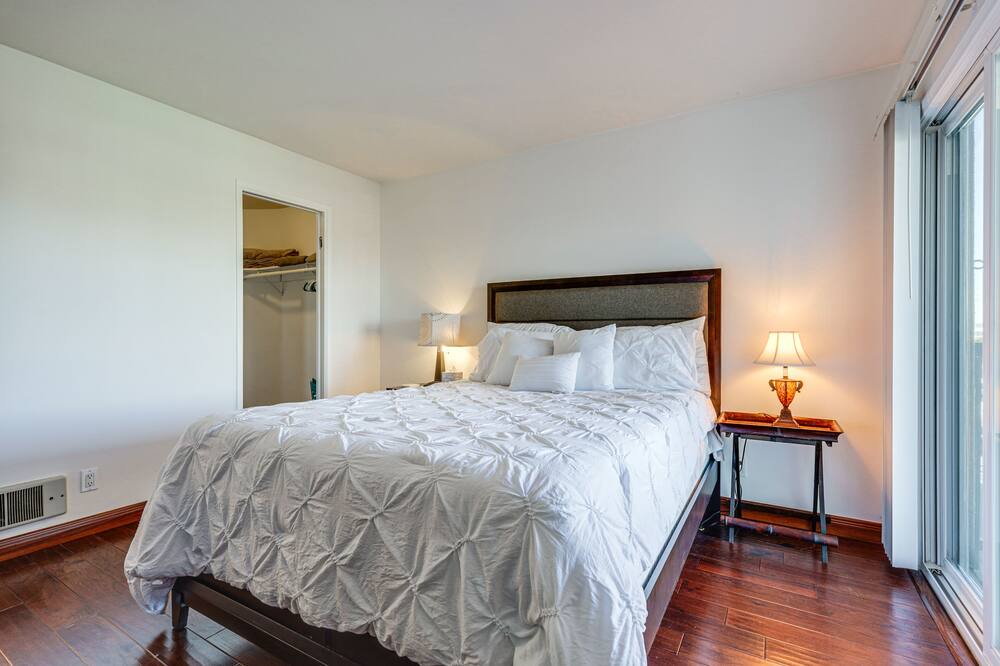 Photo of Bedroom in Hollywood