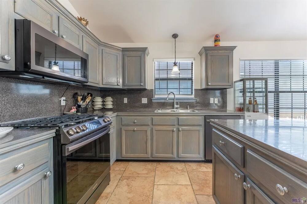 Photo of Kitchen in Maurepas