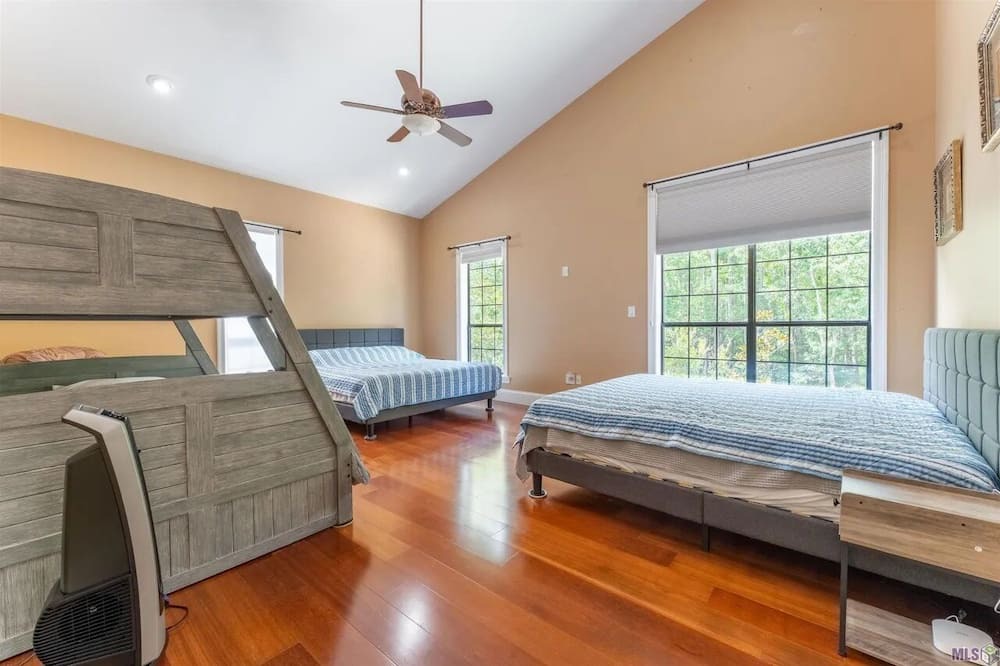Photo of Bedroom in Maurepas