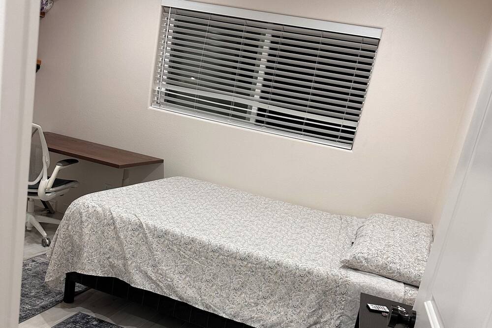 Photo of Bedroom in Simi Valley