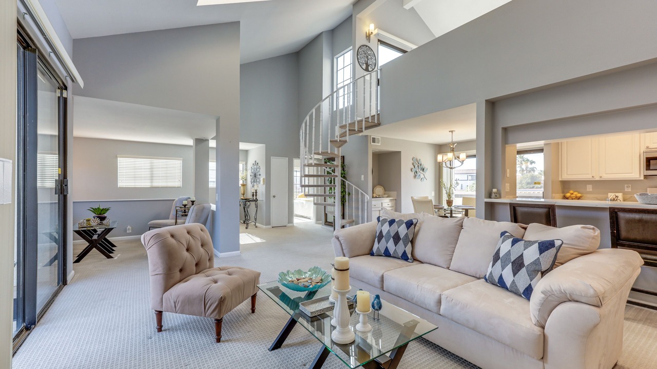 Photo of Livingroom in Oxnard Shores