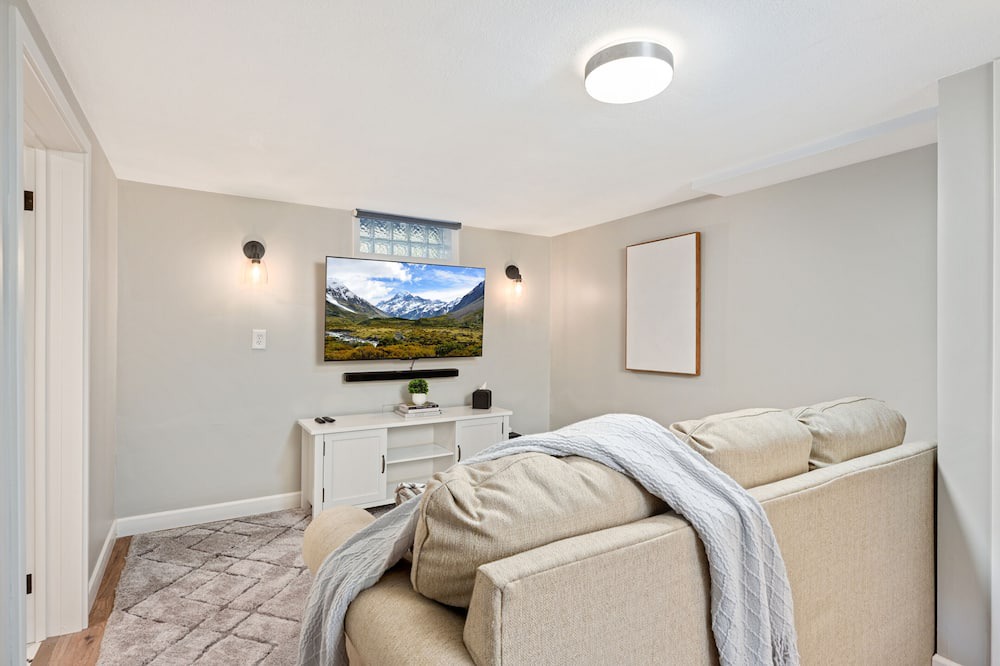 Photo of Livingroom in St. Louis Park