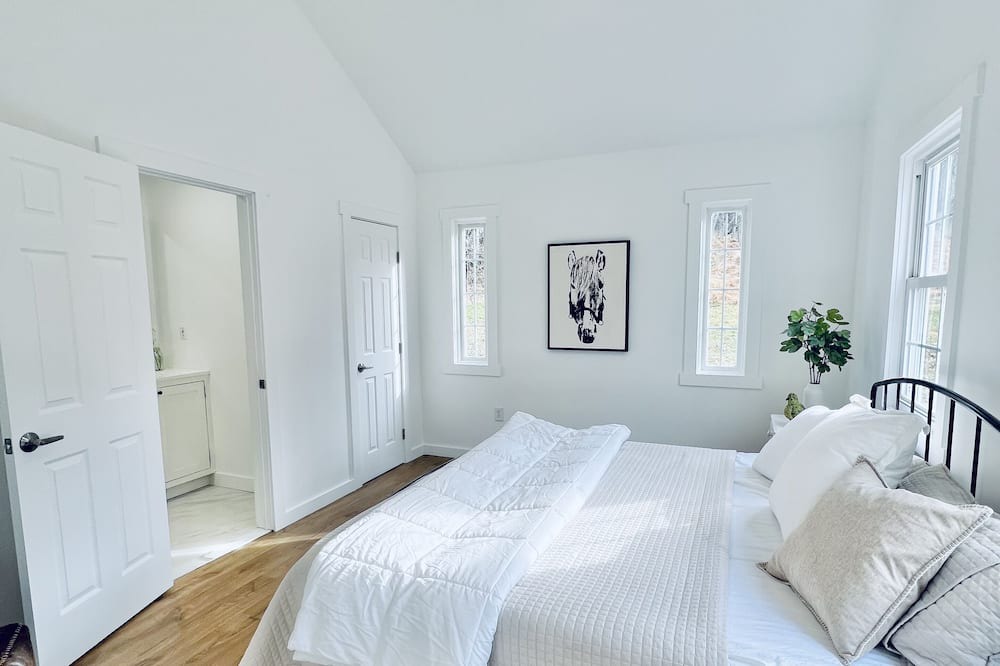 Photo of Bedroom in Hamilton
