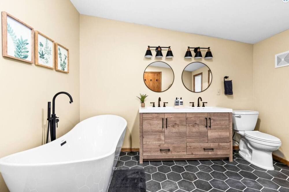 Photo of Bathroom in Stillwater
