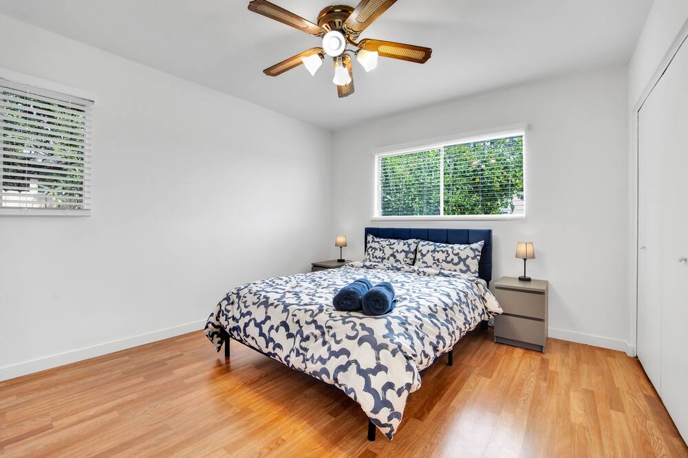 Photo of Bedroom in Northridge