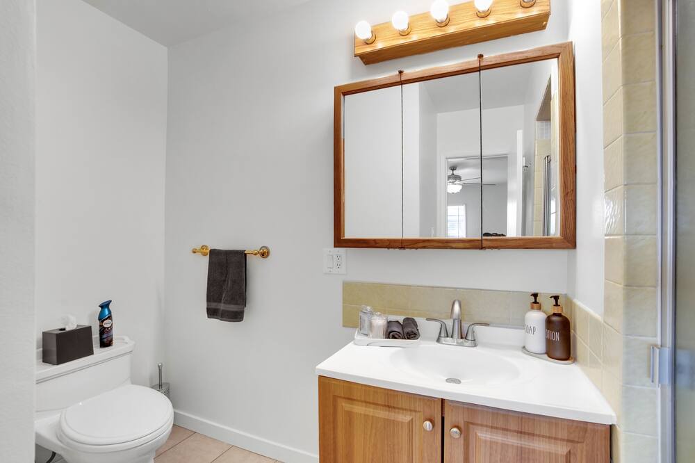 Photo of Bathroom in Northridge