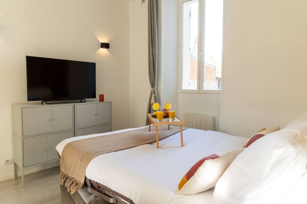 Photo of Bedroom in Cires-Les-Mello