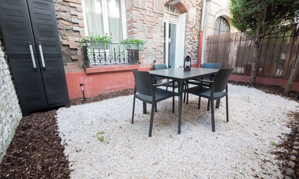 Photo of Patio Balcony in Aulnay-sous-Bois