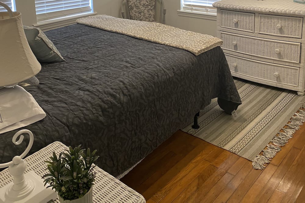 Photo of Bedroom in Mississippi City