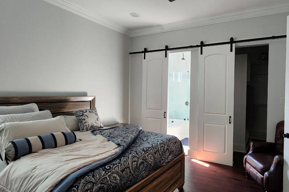 Photo of Bedroom in Broadmoor