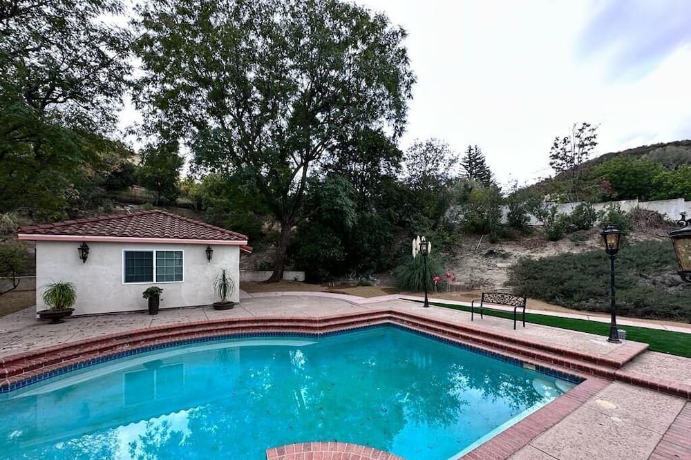 Photo of Outdoor in Calabasas