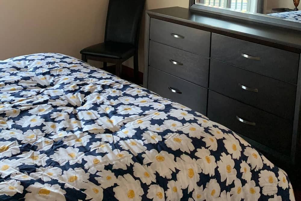 Photo of Bedroom in Hollywood