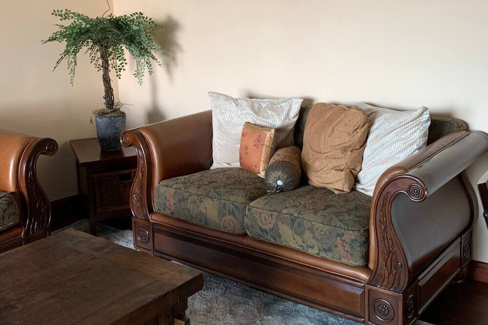 Photo of Livingroom in Hollywood