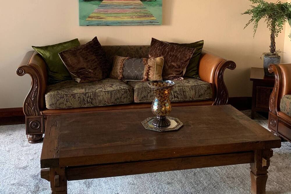 Photo of Livingroom in Hollywood