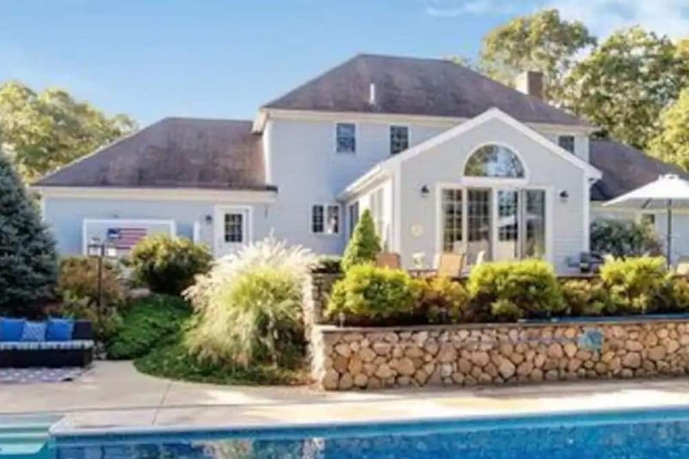 Photo of Outdoor in Sandwich