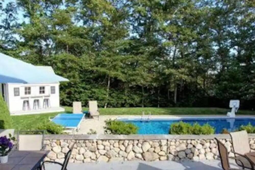 Photo of Outdoor in Sandwich