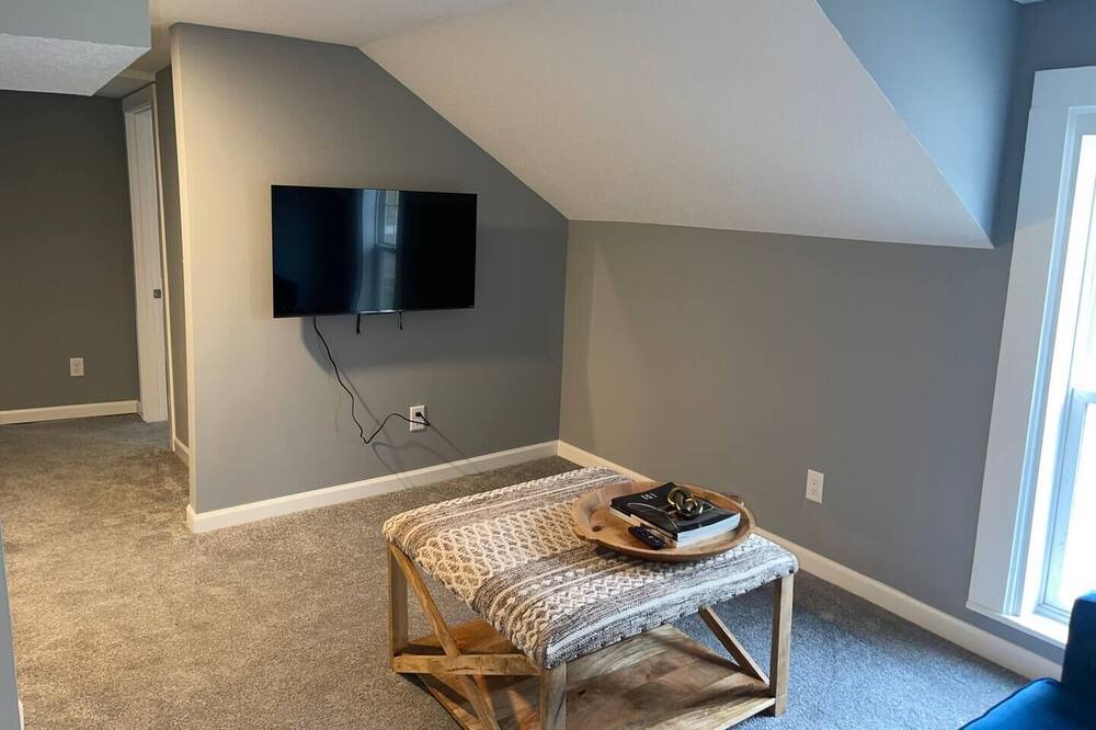 Photo of Bedroom in Anoka