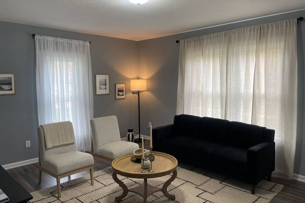 Photo of Livingroom in Anoka