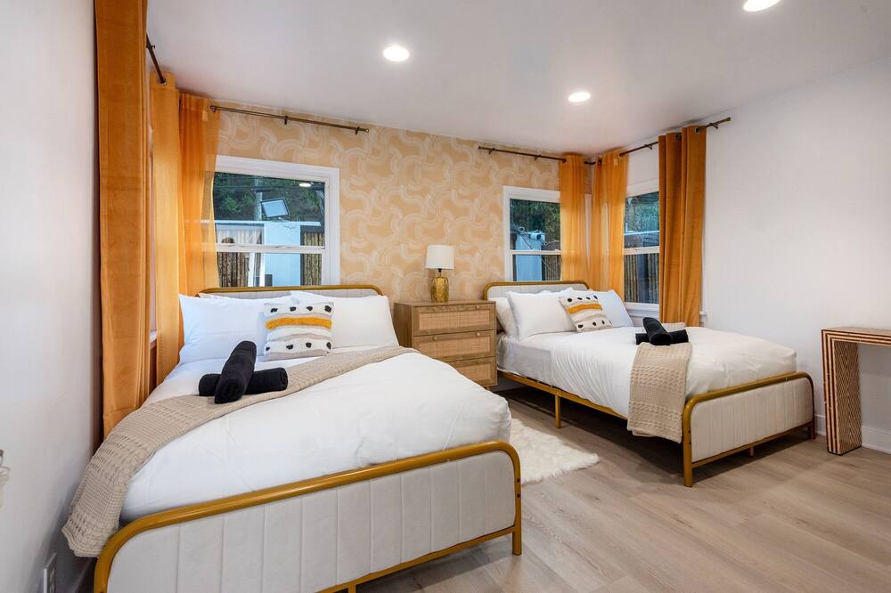 Photo of Bedroom in Beverly Hills