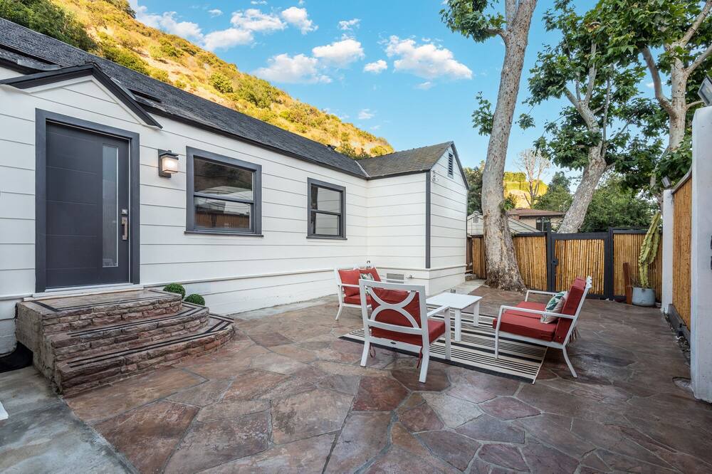 Photo of Patio Balcony in Beverly Hills