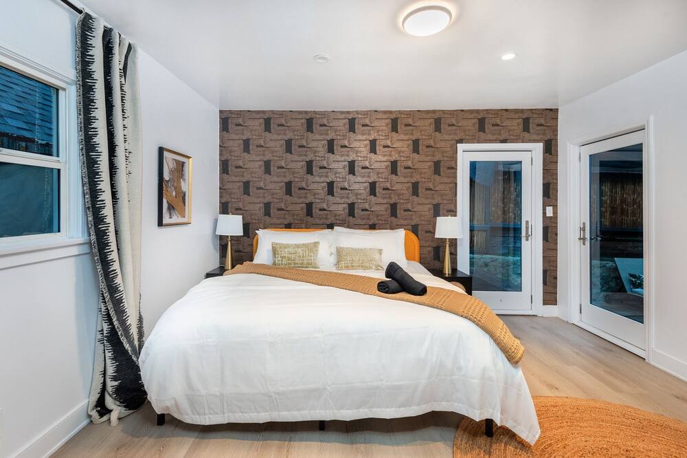 Photo of Bedroom in Beverly Hills