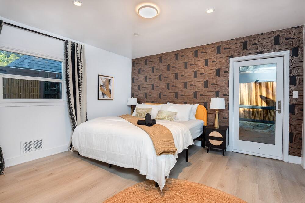 Photo of Bedroom in Beverly Hills