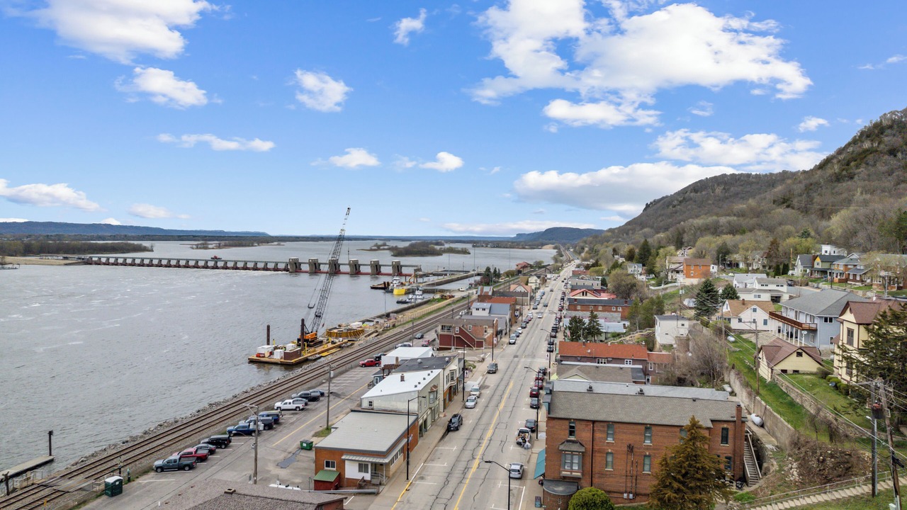 Photo of Others in Alma