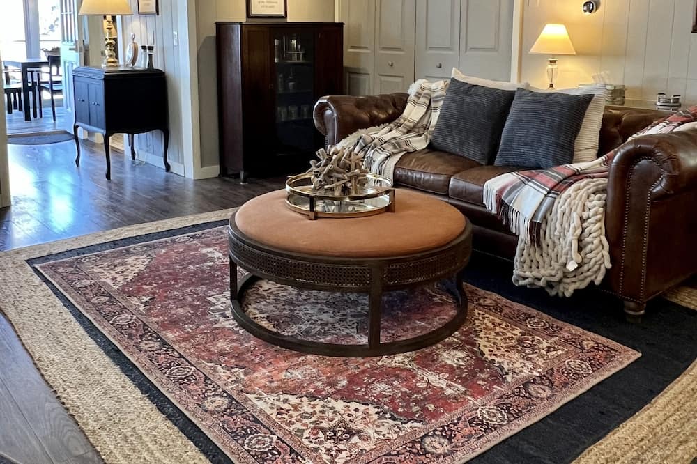 Photo of Livingroom in Becket