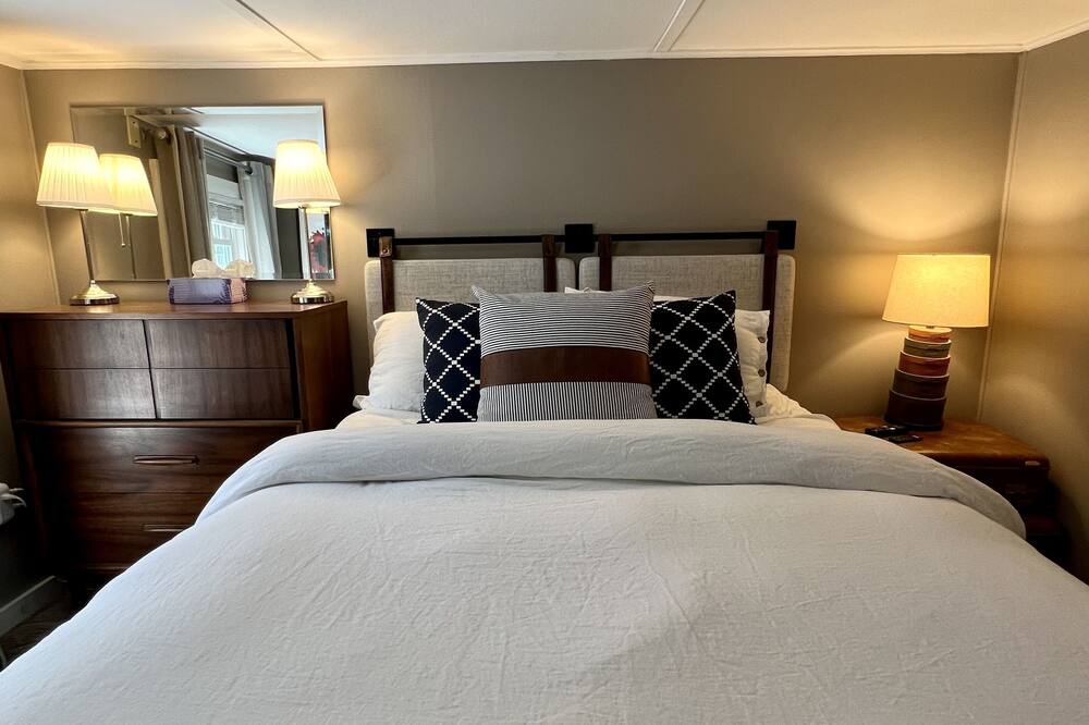 Photo of Bedroom in Becket