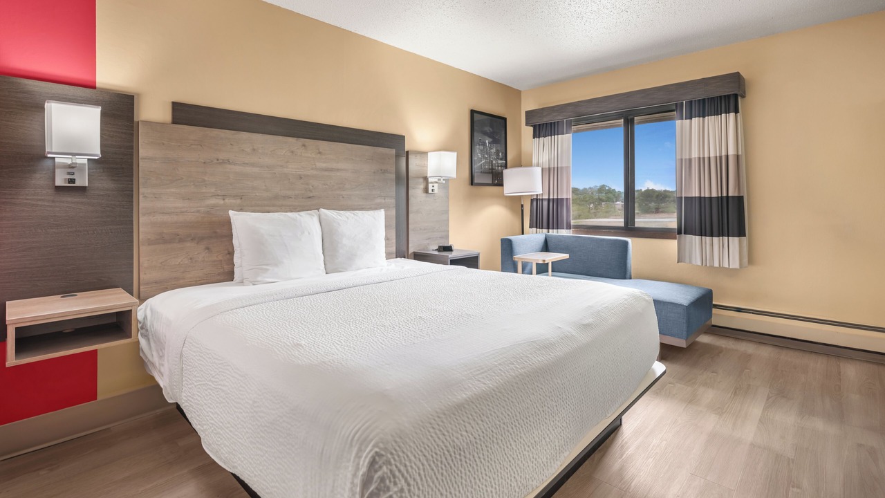 Photo of Bedroom in Golden Valley