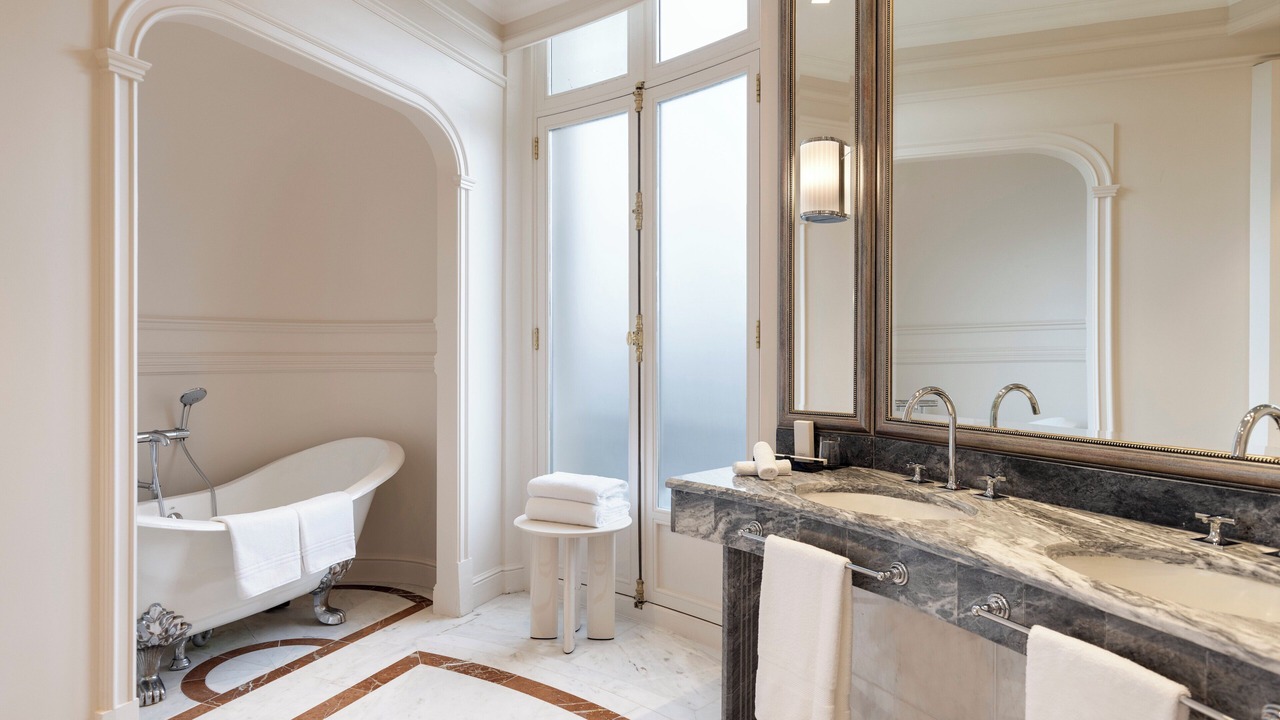 Photo of Bedroom in La Chapelle-en-Serval