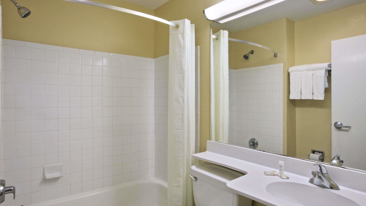 Photo of Bathroom in Broadmoor