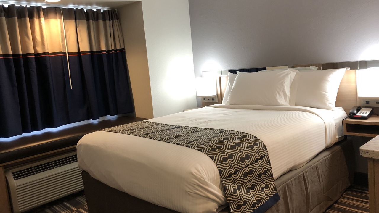 Photo of Bedroom in Broadmoor