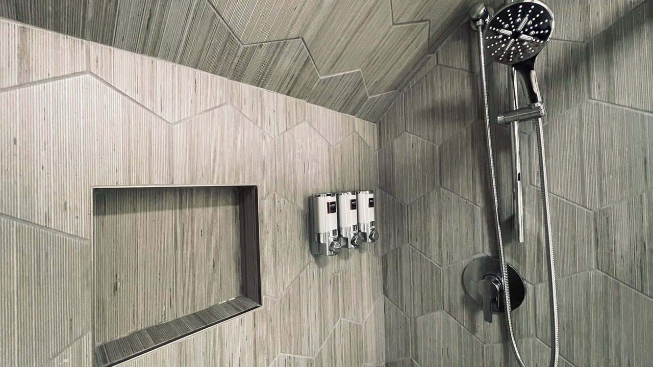 Photo of Bathroom in Wilshire