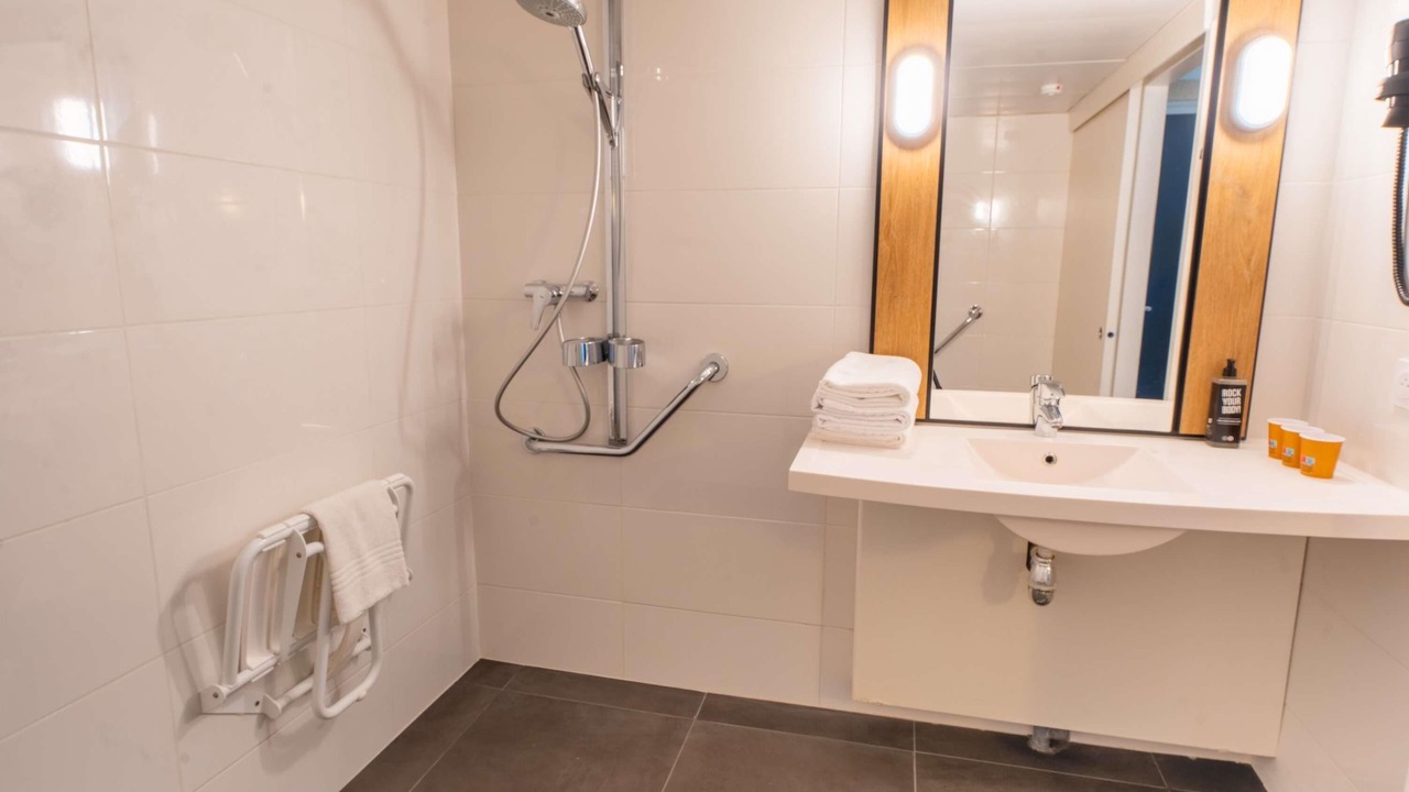 Photo of Bedroom in Vanves