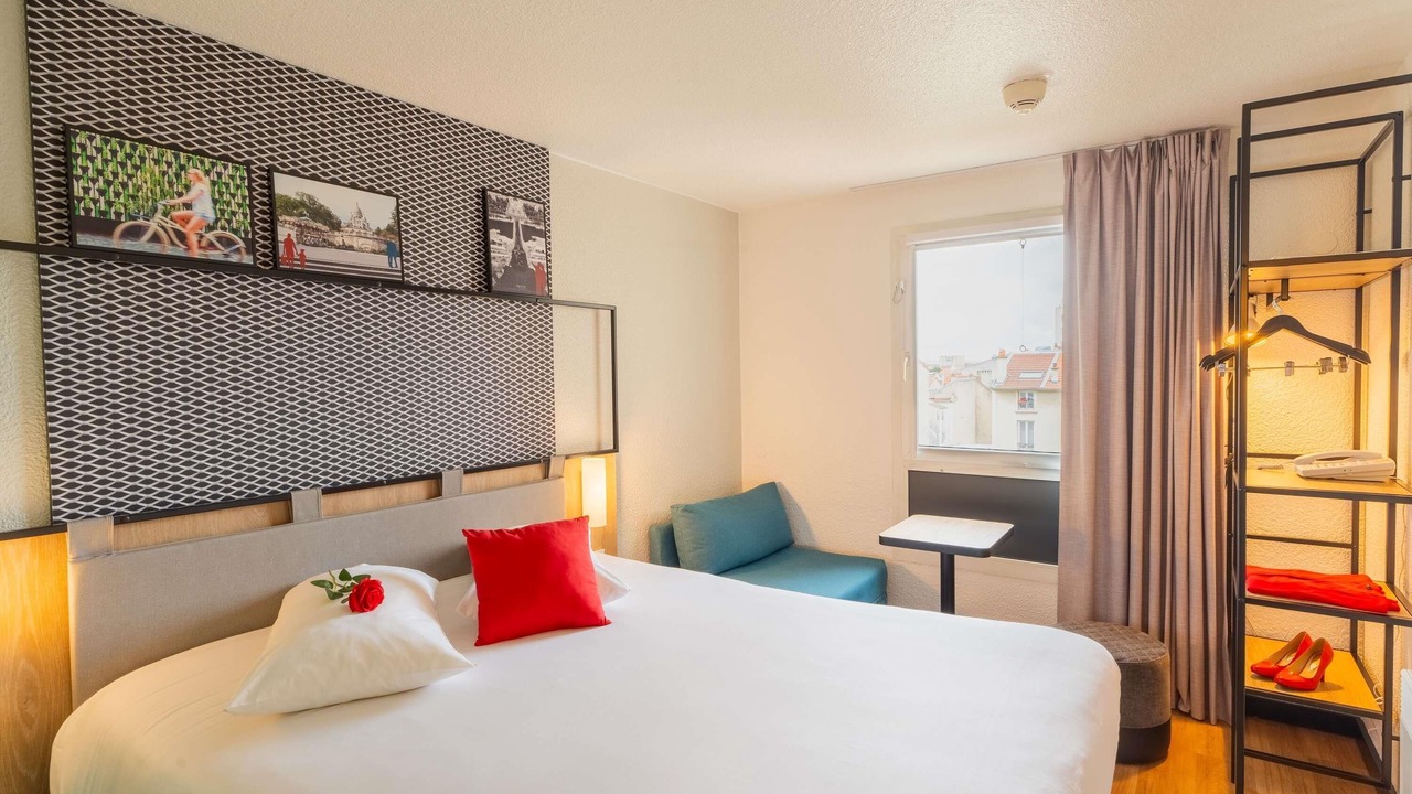 Photo of Bedroom in Vanves