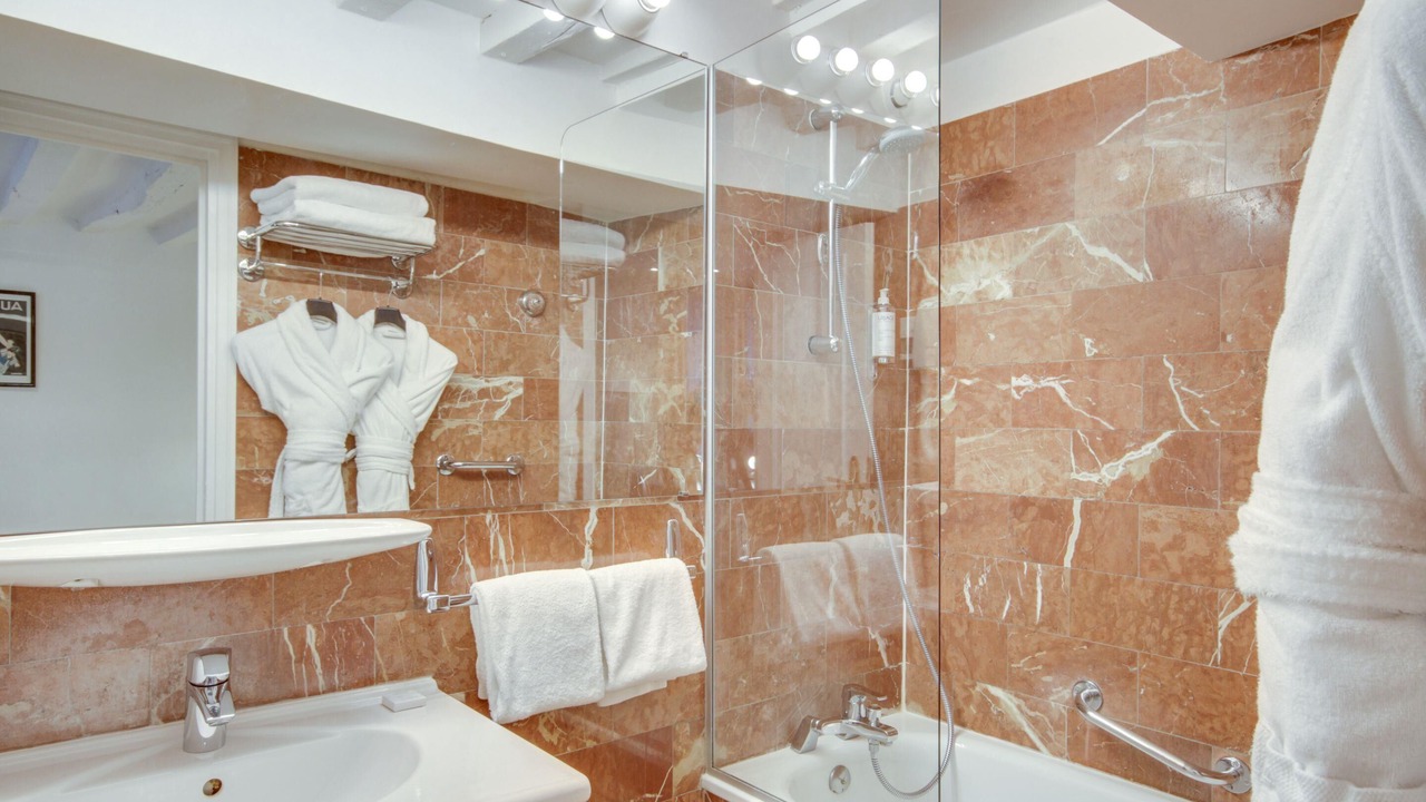 Photo of Bedroom in Notre-Dame-des-Champs