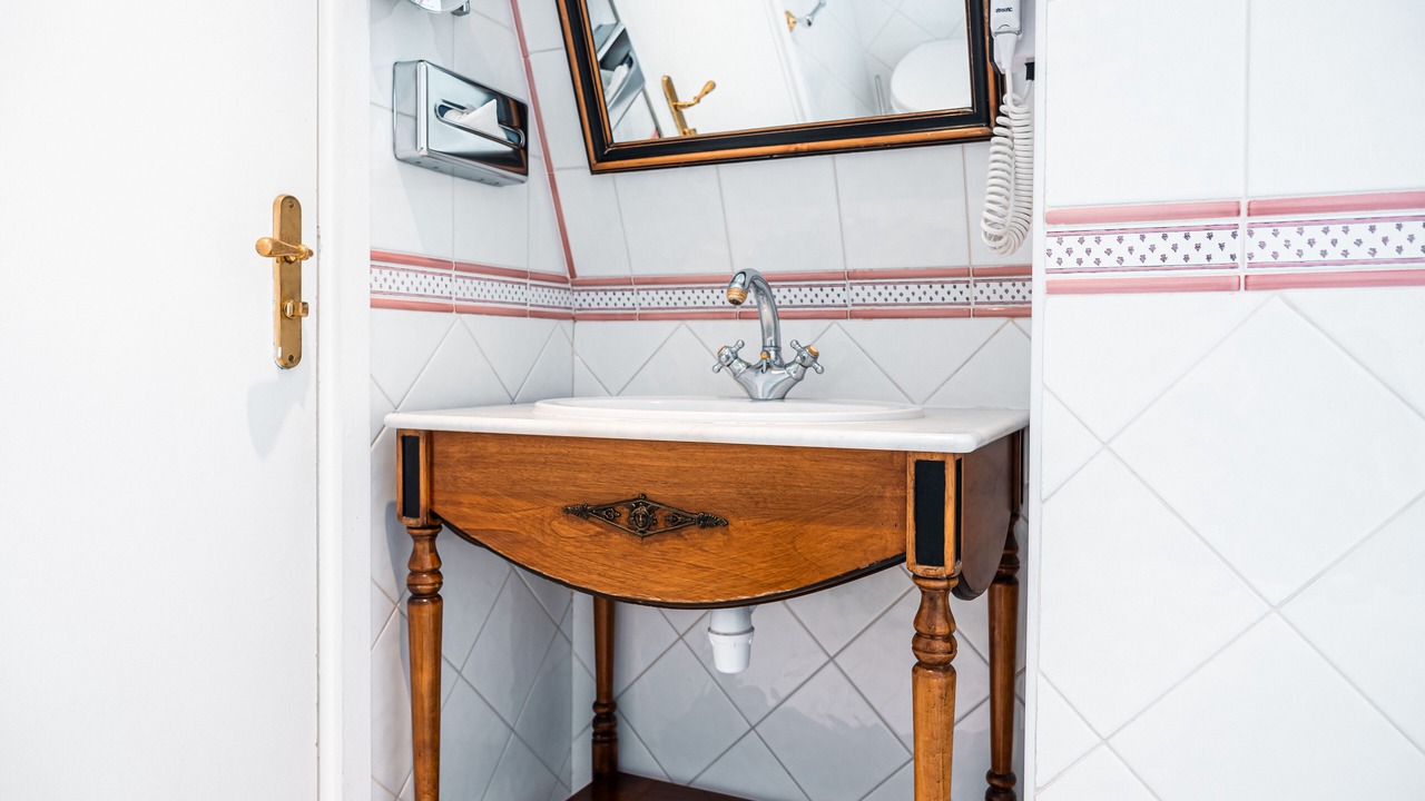 Photo of Bathroom in Batignolles