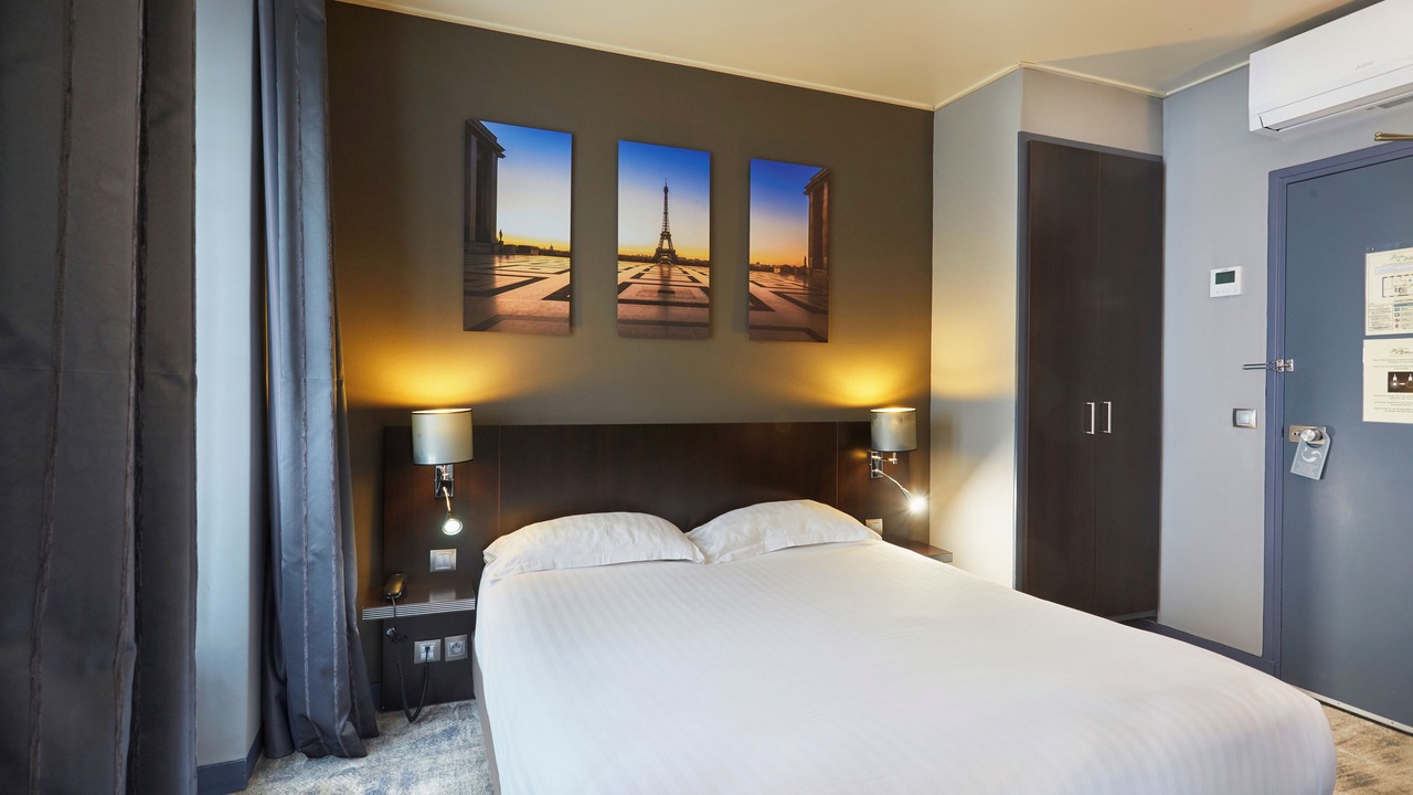 Photo of Bedroom in Batignolles