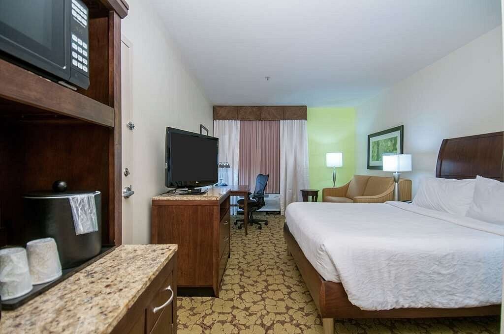 Photo of Bedroom in Kenner - Louis Armstrong International Airport