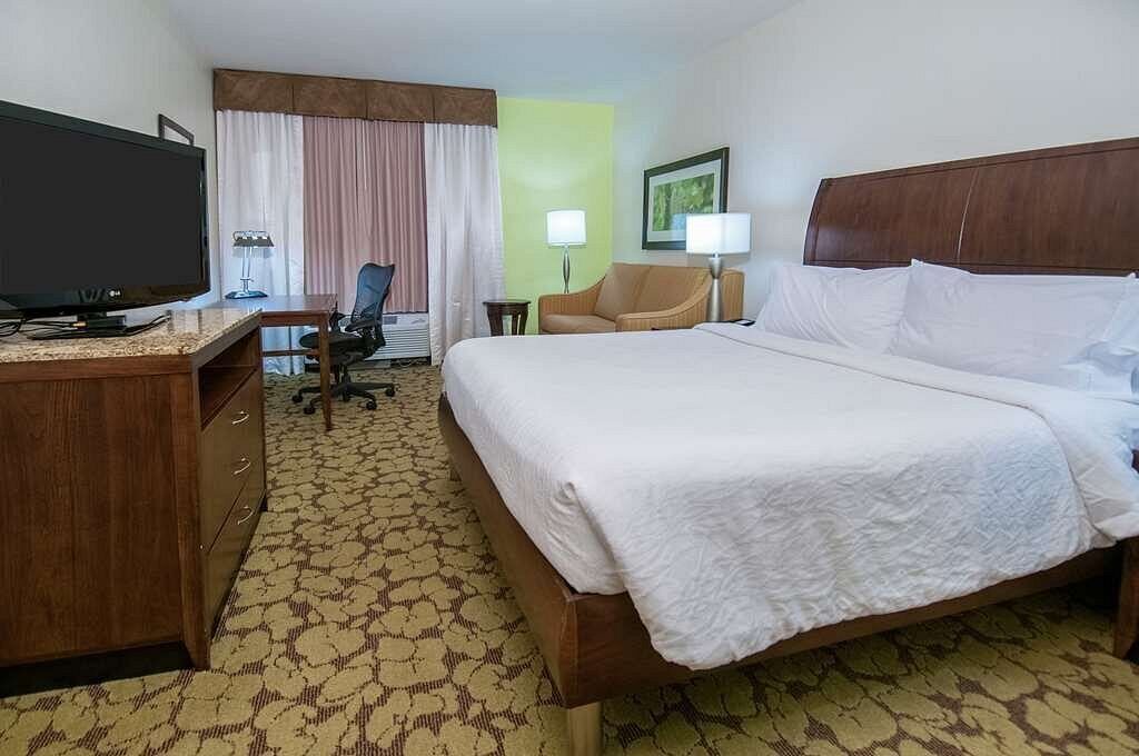 Photo of Bedroom in Kenner - Louis Armstrong International Airport