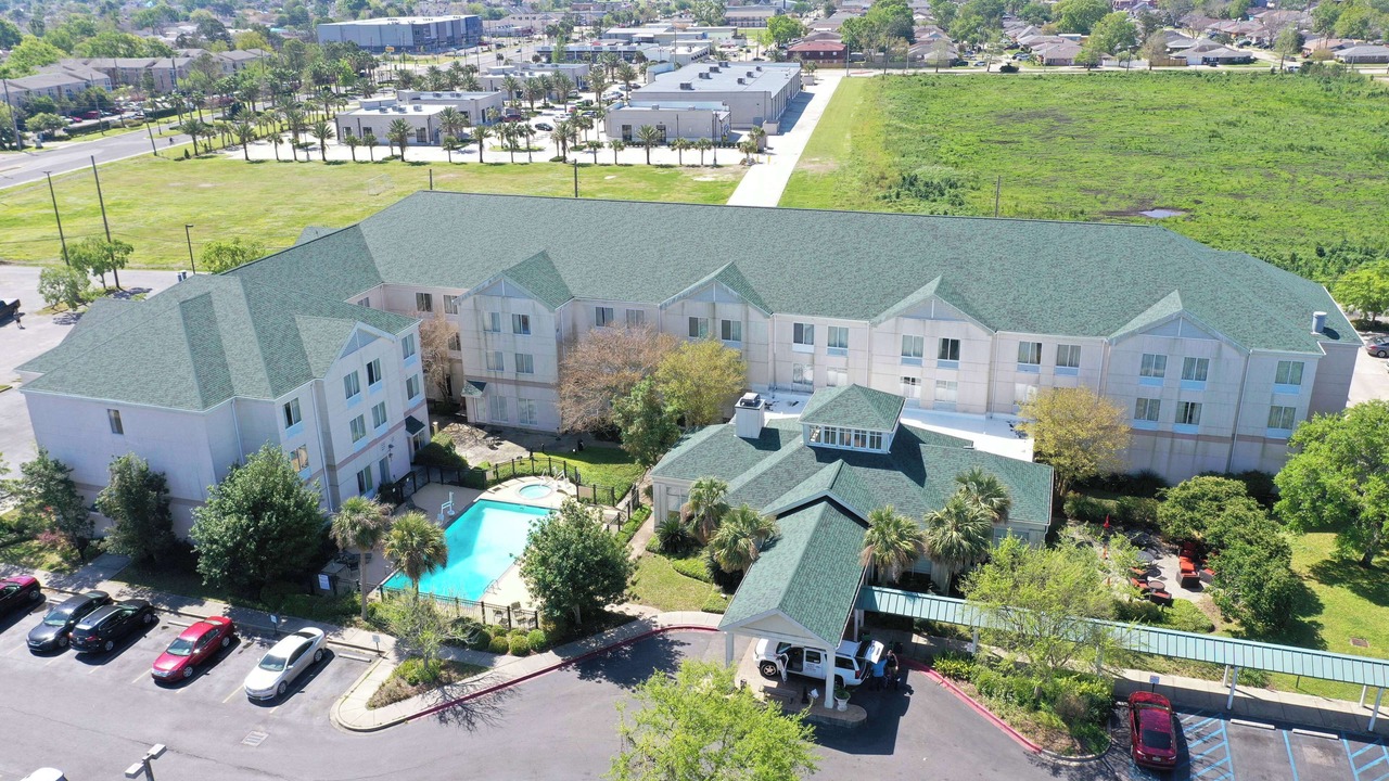 Photo of Outdoor in Kenner - Louis Armstrong International Airport