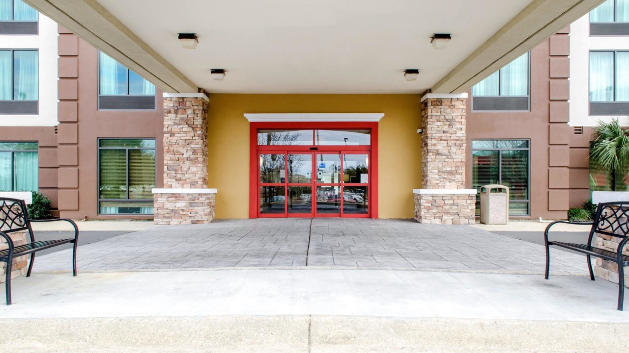 Photo of Outdoor in D'Iberville
