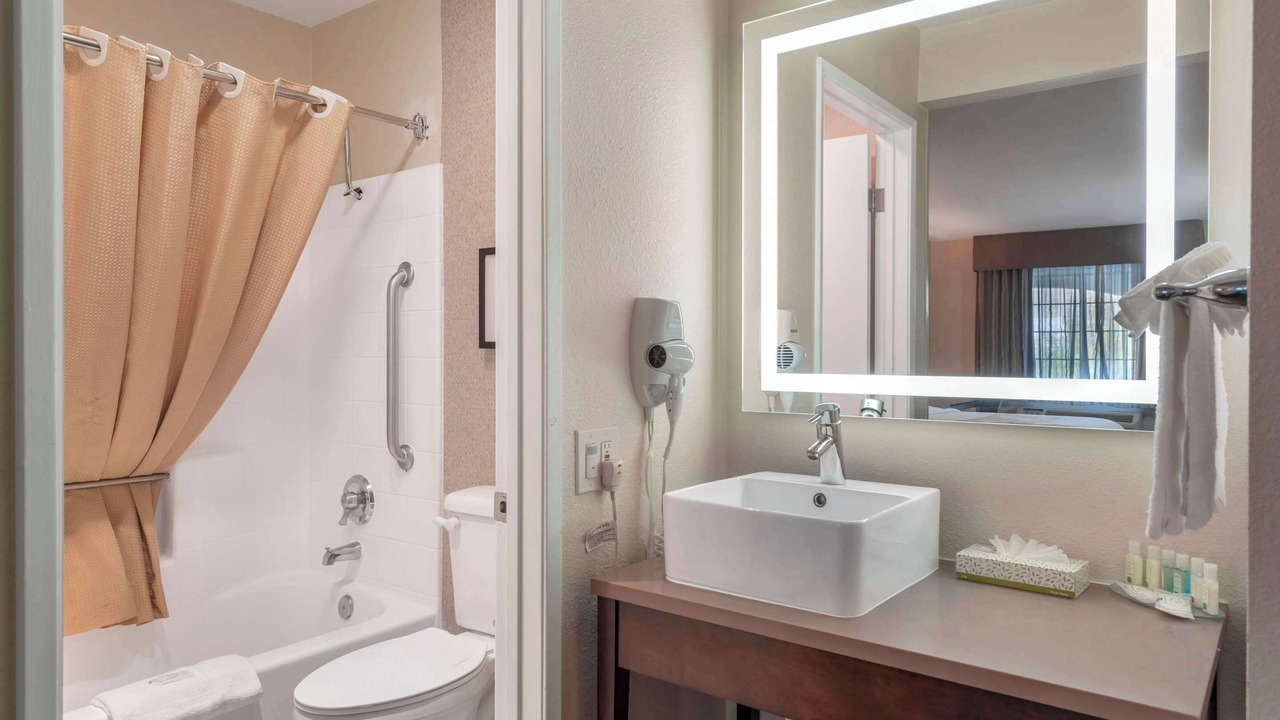 Photo of Bedroom in Camarillo