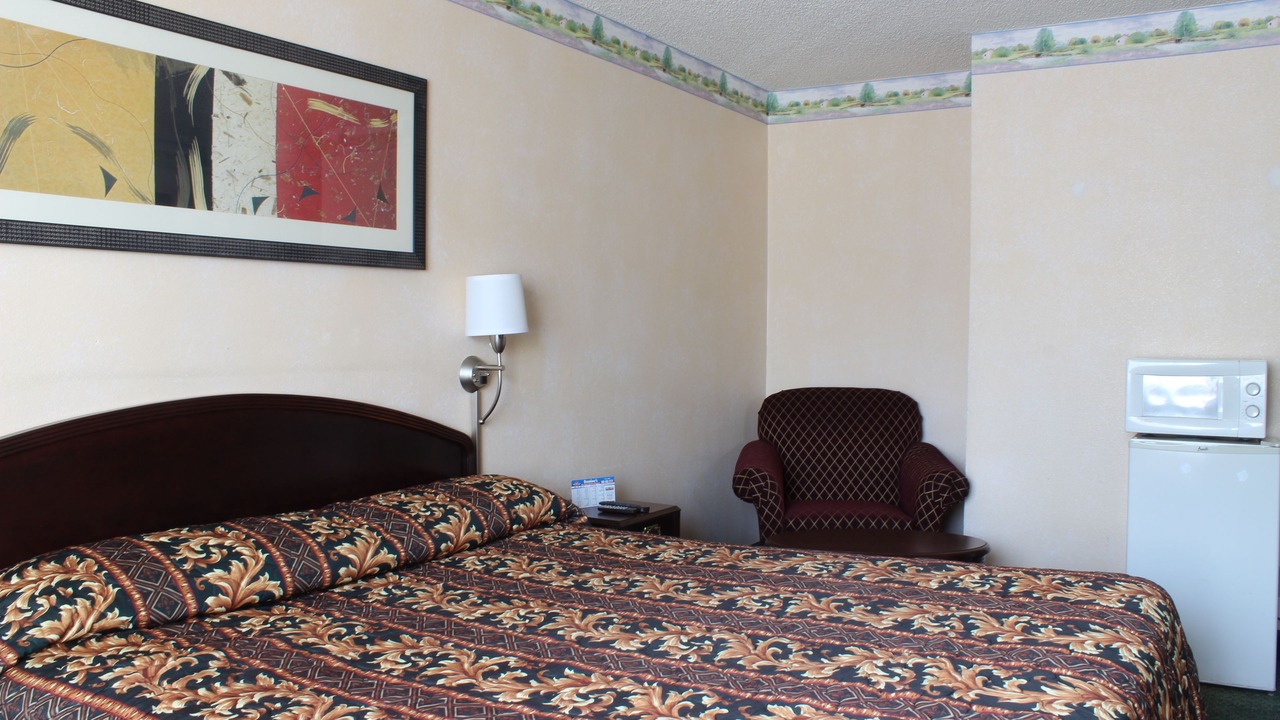 Photo of Bedroom in Santa Paula