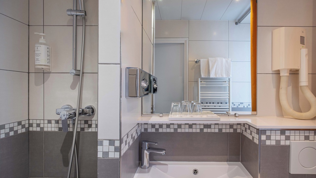 Photo of Bathroom in Quartier de Rochechouart