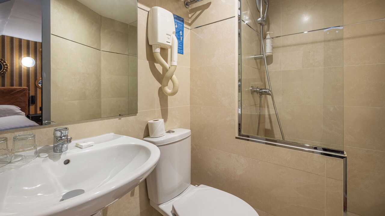 Photo of Bathroom in Quartier de Rochechouart
