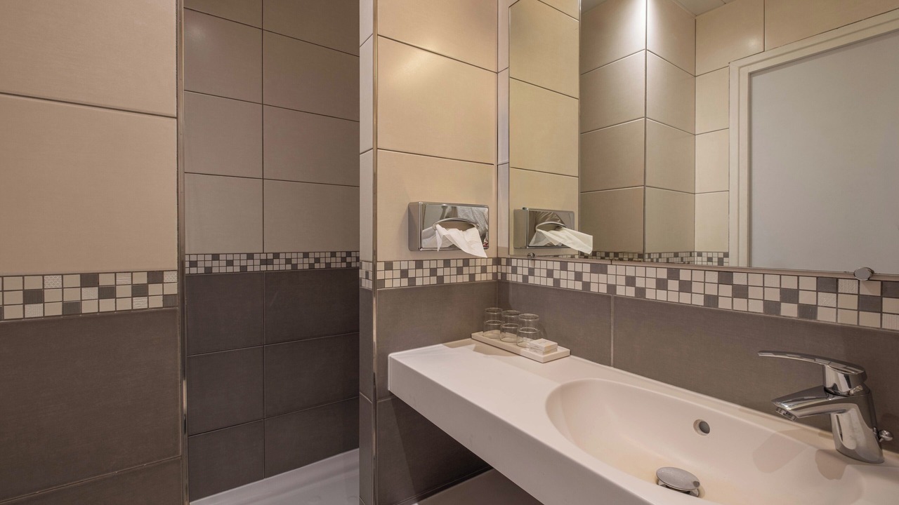 Photo of Bathroom in Quartier de Rochechouart